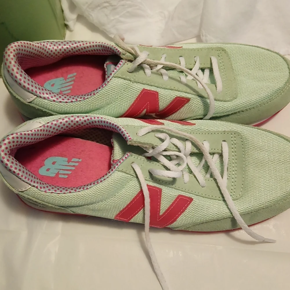 New Balance Mint Green and Pink Women's Athletic Sneakers
